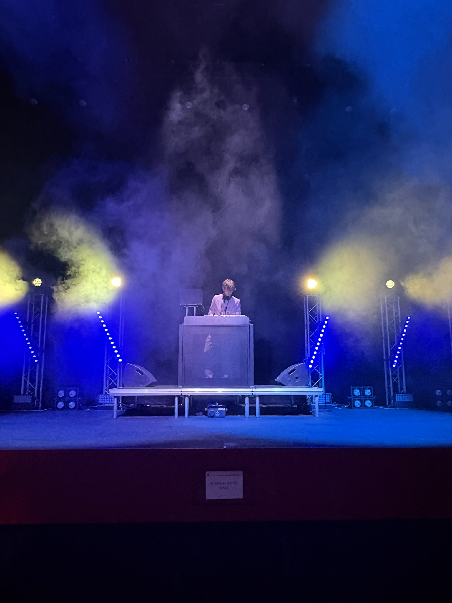 Live event atmosphere and performance photograph 8